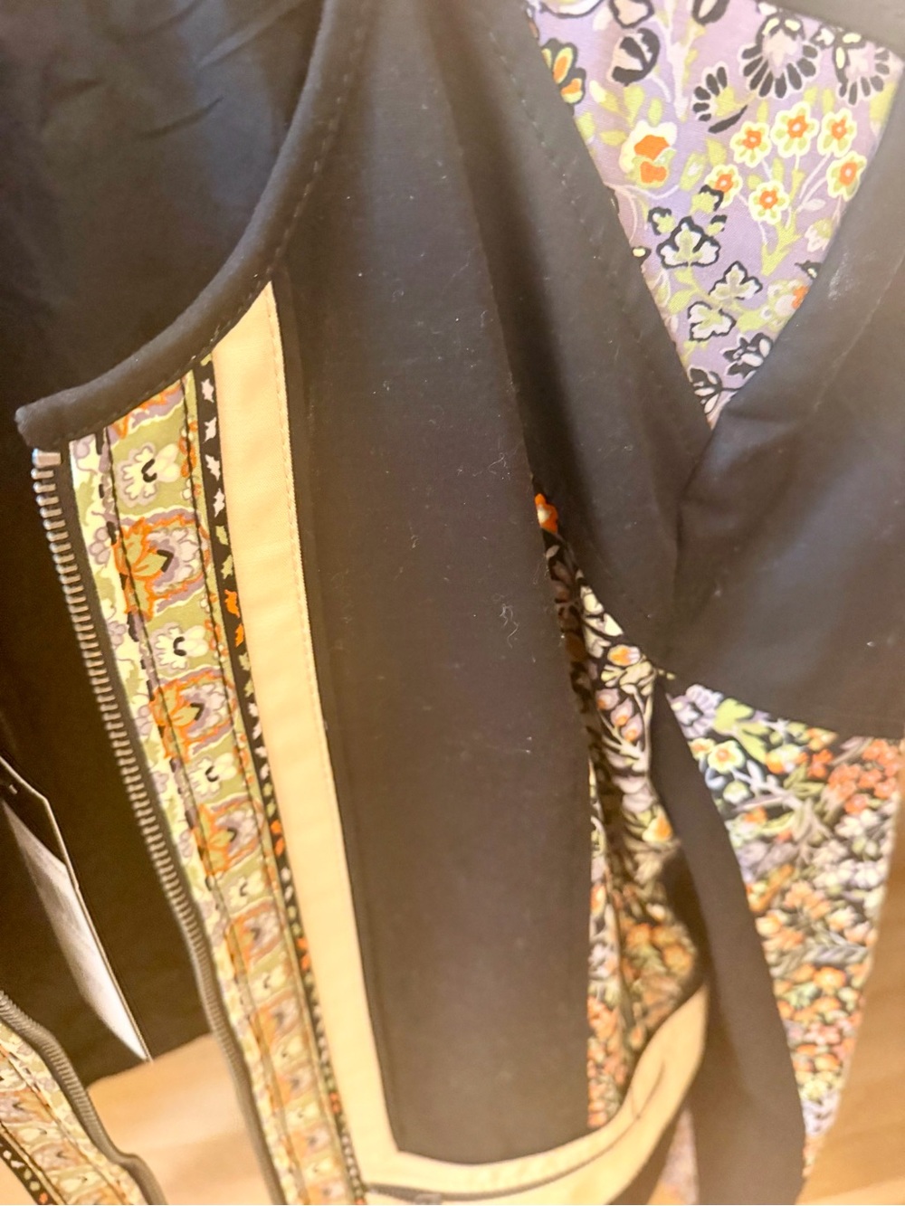 BCBGMaxAzria Black Jacket with Floral Panels and Cream Trim - Picture 5 of 7